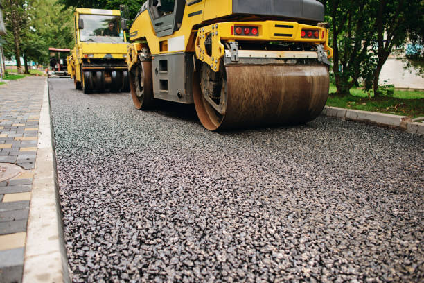 Decorative Driveway Pavers in Lakewood Clu, MI